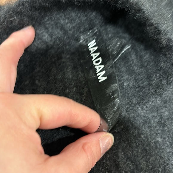 Cashmere cropped turtleneck sweater - Picture 2 of 5